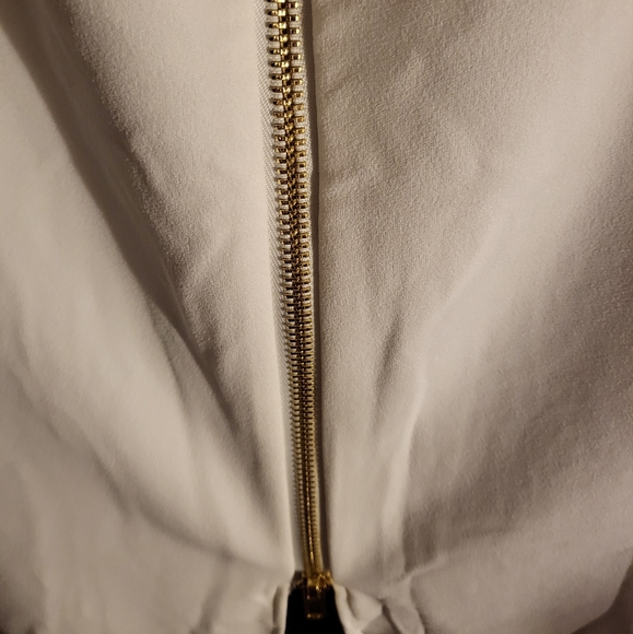 Beautiful pencil lace skirt by CQ by CQ - Picture 4 of 6